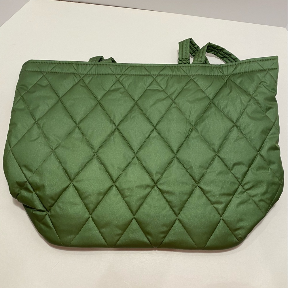 Vera Bradley Grand Tote “Pearlized Cedar Green” NWT Gorgeous GREEN